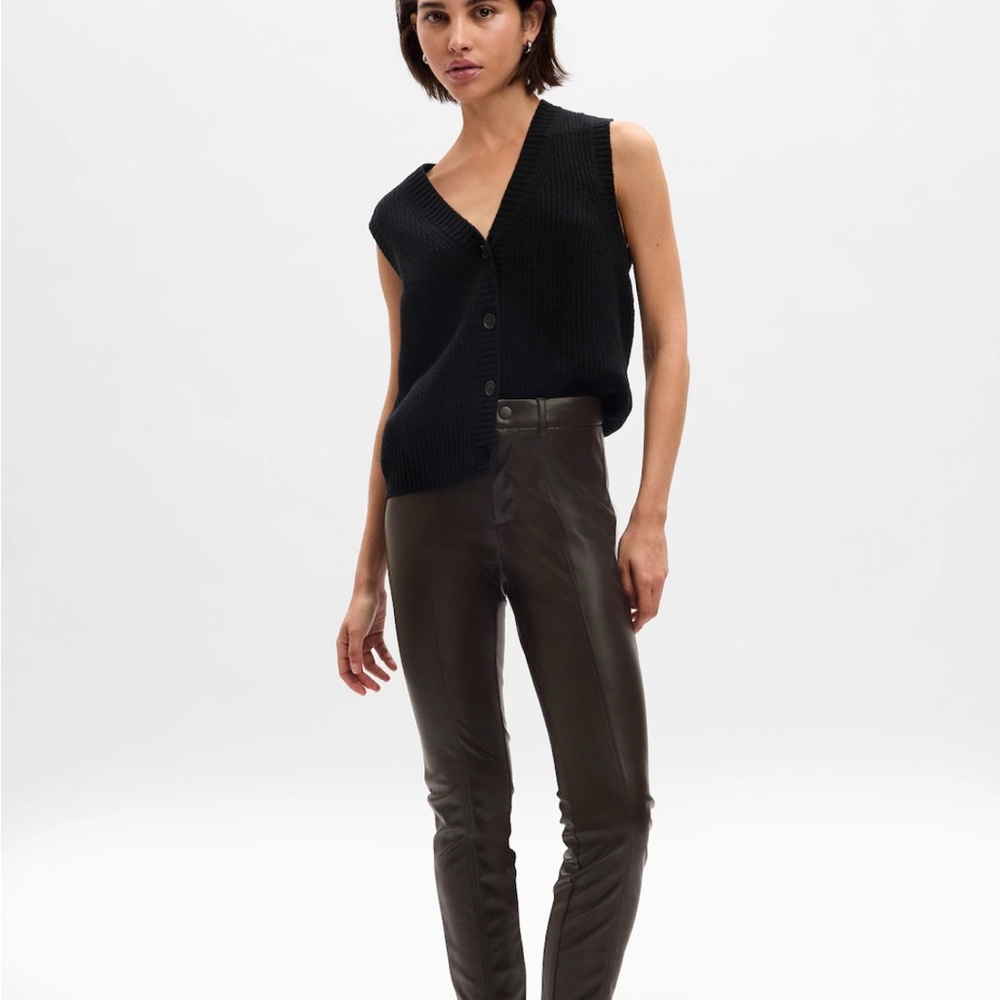 NWT Gap Vegan Leather Skinny Pants 00P